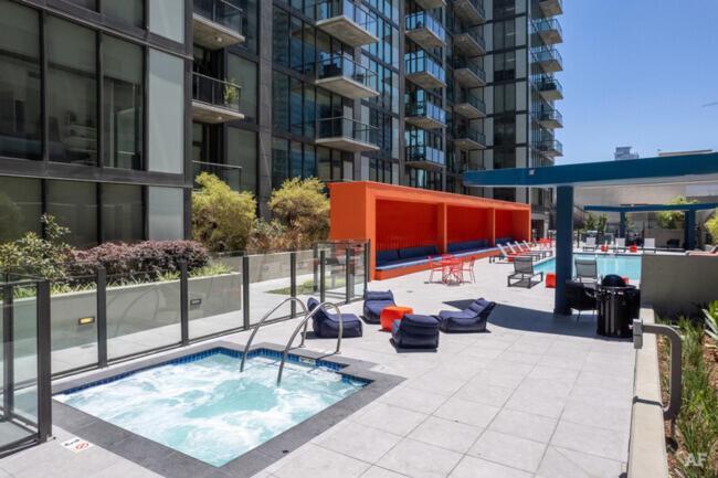 Top Floor 3 Bed 3 Bath Penthouse Living In Luxury Los Angeles Bagian luar foto