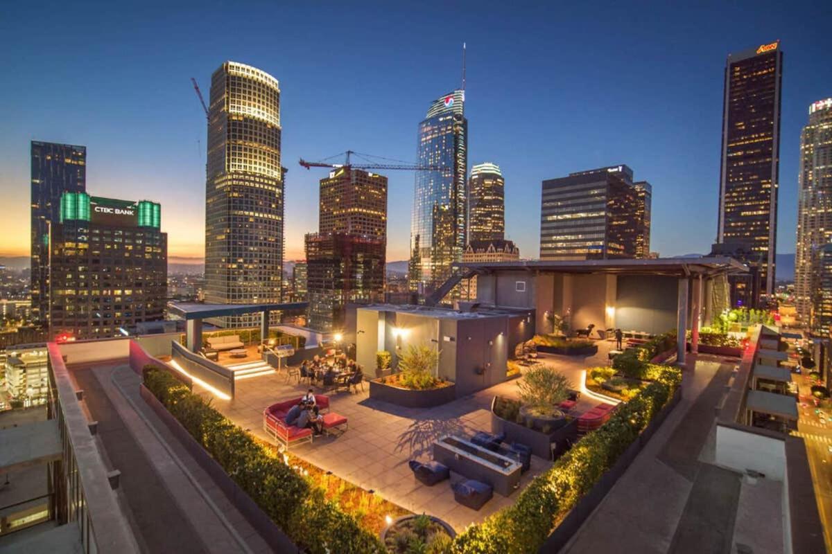 Top Floor 3 Bed 3 Bath Penthouse Living In Luxury Los Angeles Bagian luar foto