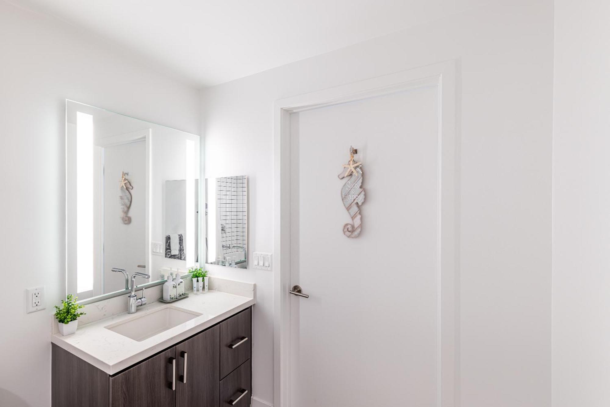 Top Floor 3 Bed 3 Bath Penthouse Living In Luxury Los Angeles Bagian luar foto